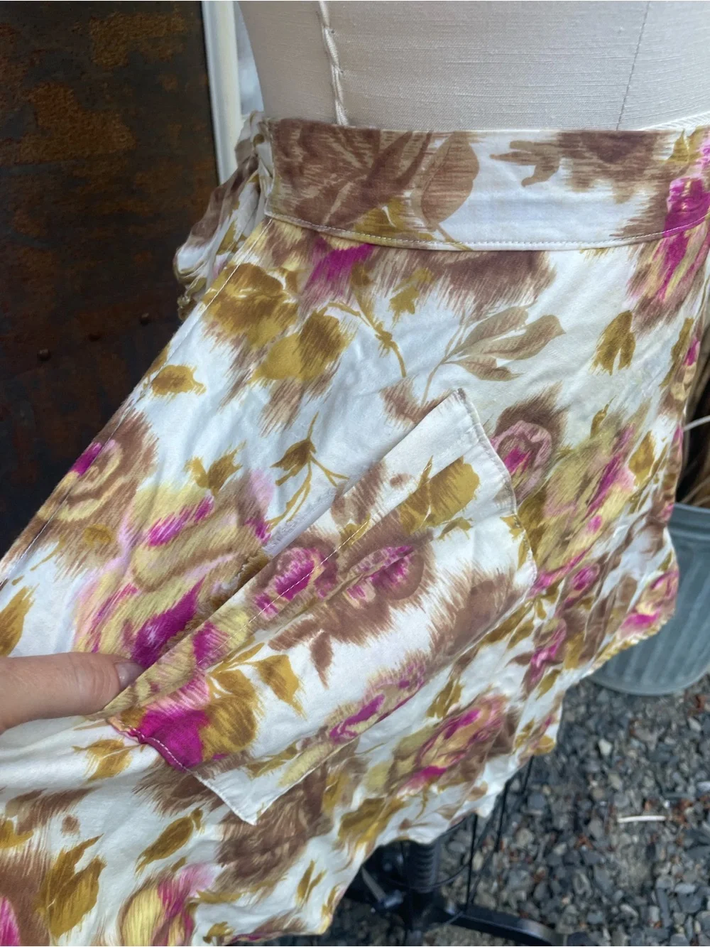 Vintage Floral-Print Half Apron